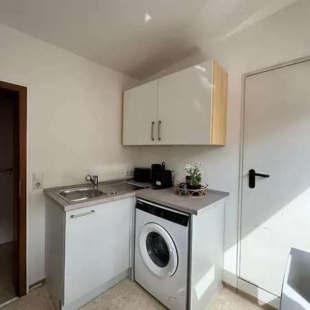 Apartment Feel Like 5 *